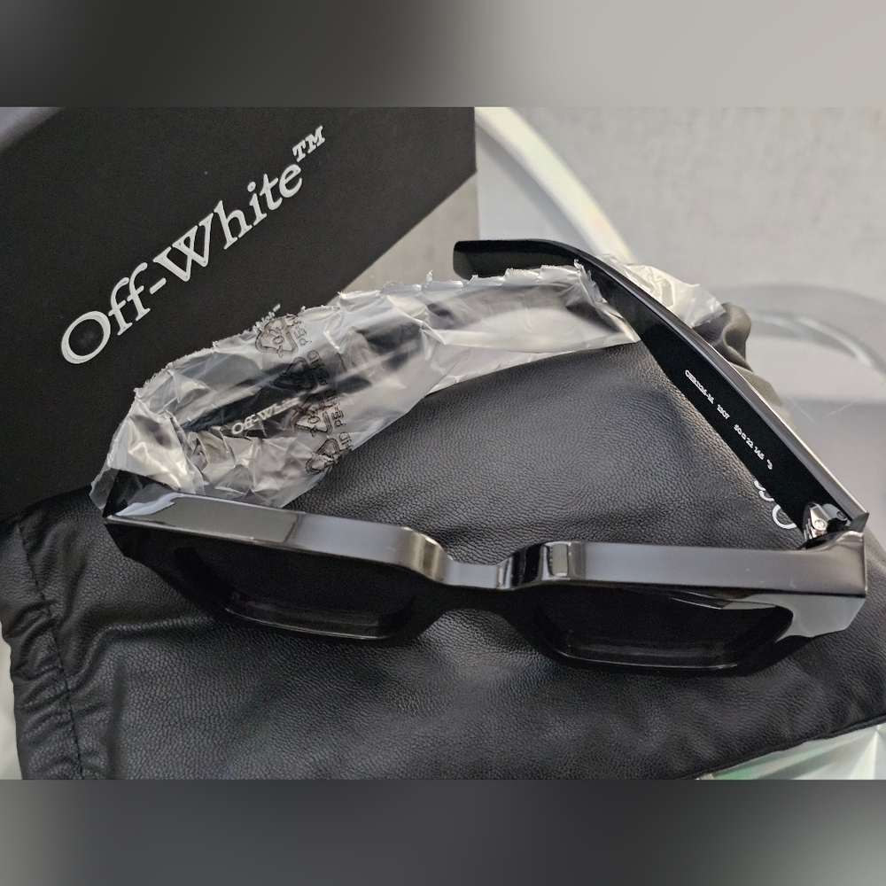 Off-White 50 MmVirgil Square Sunglasses . - Picture 5 of 10